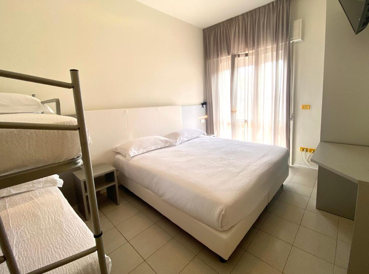 Aron Hotel Rimini Extérieur photo
