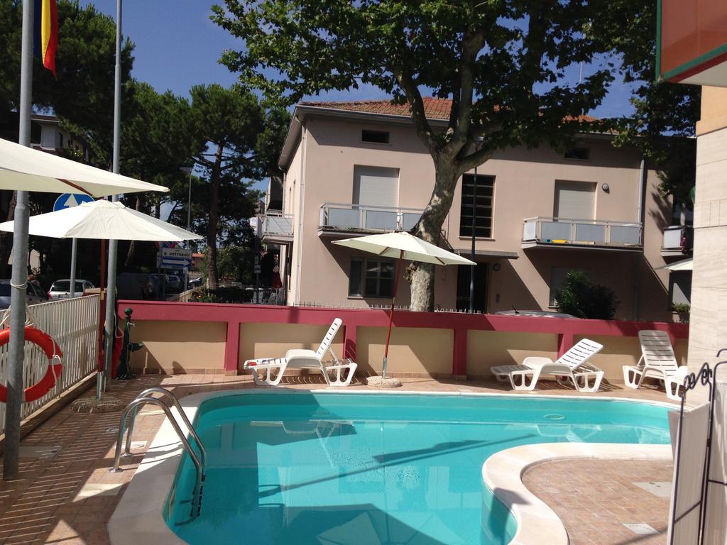 Aron Hotel Rimini Extérieur photo