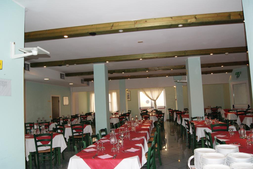 Aron Hotel Rimini Extérieur photo