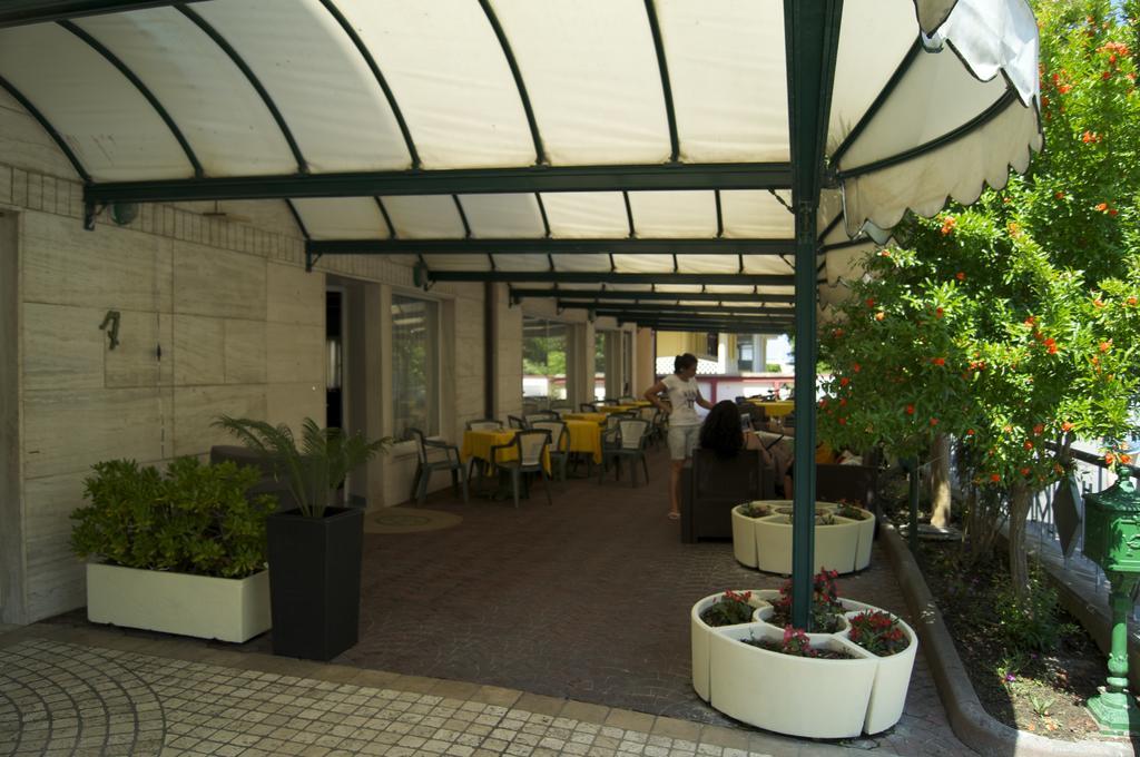 Aron Hotel Rimini Extérieur photo
