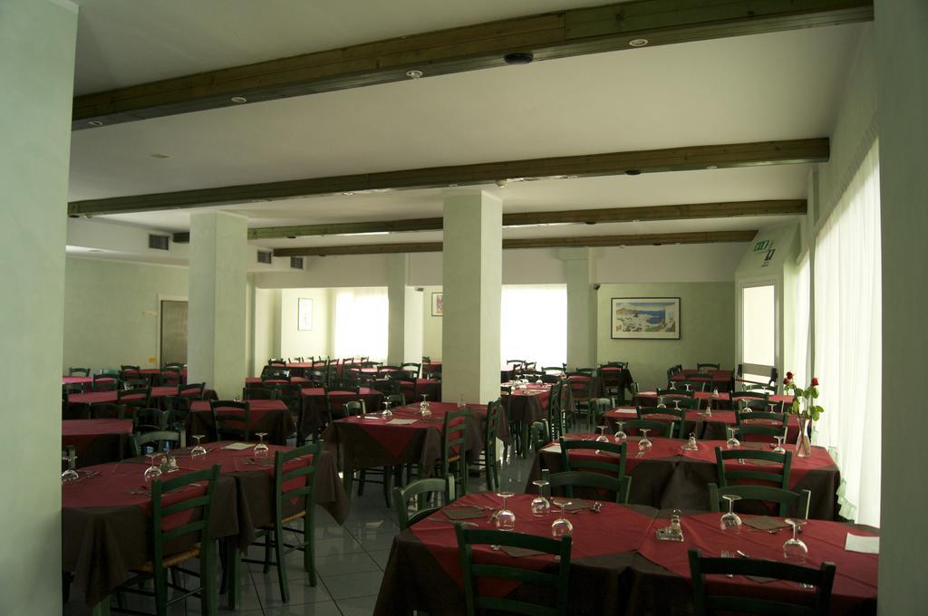 Aron Hotel Rimini Extérieur photo