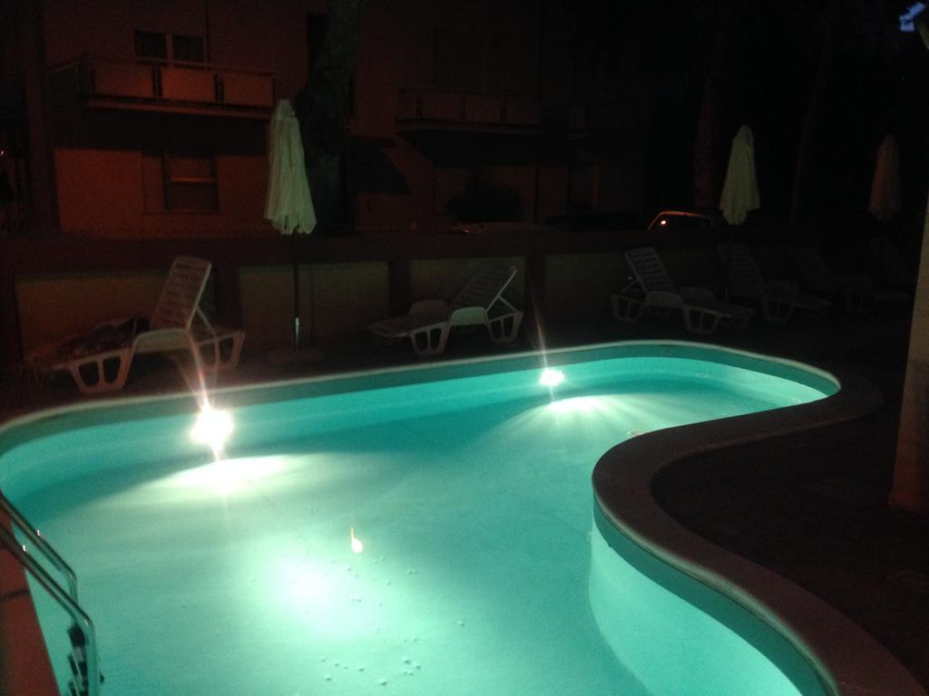 Aron Hotel Rimini Extérieur photo